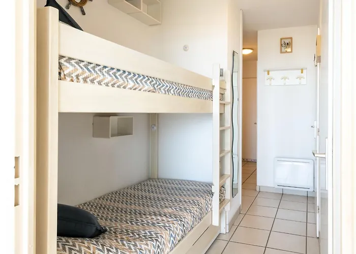 Cap Ocean-8 By Interhome Daire